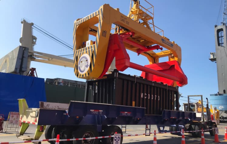Half Pallet Racking Kiwi Rail Containers - Intermodal Solutions Group